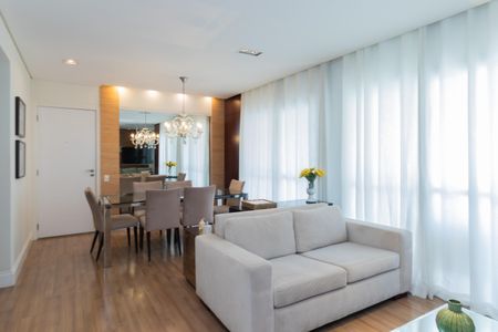 Apartamento para alugar com 130m², 2 quartos e 2 vagasSala