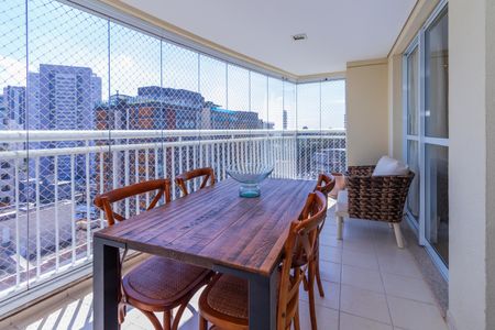 Apartamento para alugar com 130m², 2 quartos e 2 vagasVaranda da Sala