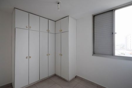 Suíte  de apartamento à venda com 3 quartos, 68m² em Parque Novo Mundo, São Paulo