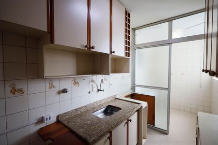 Apartamento à venda com 68m², 3 quartos e 1 vaga Apartamento à venda com 68m², 3 quartos e 1 vagaCozinha - Armários