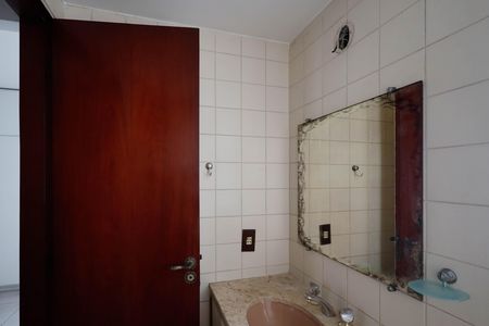 Apartamento à venda com 68m², 3 quartos e 1 vaga Apartamento à venda com 68m², 3 quartos e 1 vagaBanheiro da Suíte