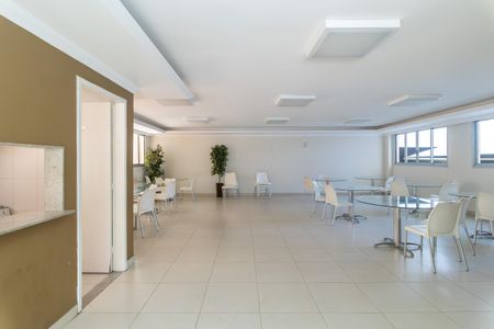Apartamento para alugar com 75m², 3 quartos e 1 vagaÁrea comum - Salão de festas
