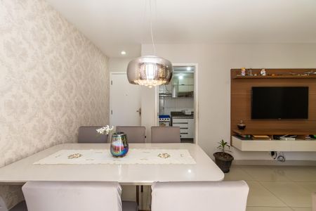 Apartamento para alugar com 75m², 3 quartos e 1 vagaSala