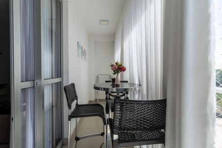 Varanda da Sala de apartamento para alugar com 3 quartos, 75m² em Castelo, Belo Horizonte