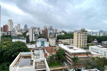 Apartamento à venda com 200m², 4 quartos e 3 vagasVista da Suíte 2