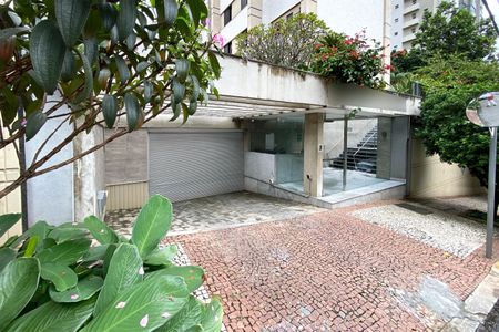 Apartamento à venda com 200m², 4 quartos e 3 vagasFachada