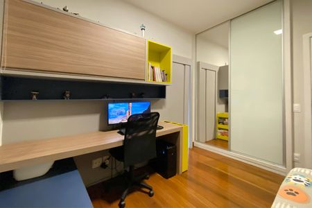 Apartamento à venda com 200m², 4 quartos e 3 vagasSuite 2