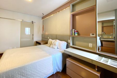 Apartamento à venda com 200m², 4 quartos e 3 vagasSuite 1