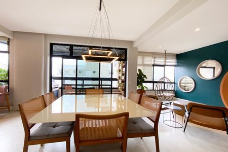 Apartamento à venda com 200m², 4 quartos e 3 vagasSala - Jantar