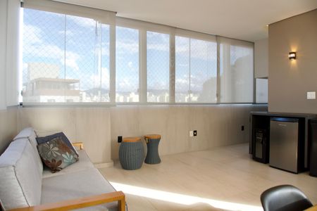 Apartamento à venda com 178m², 3 quartos e 2 vagas Apartamento à venda com 178m², 3 quartos e 2 vagasÁrea da Cobertura