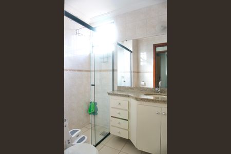 Apartamento à venda com 178m², 3 quartos e 2 vagas Apartamento à venda com 178m², 3 quartos e 2 vagasBanheiro Social