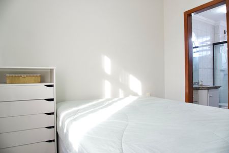 Apartamento à venda com 178m², 3 quartos e 2 vagas Apartamento à venda com 178m², 3 quartos e 2 vagasSuíte
