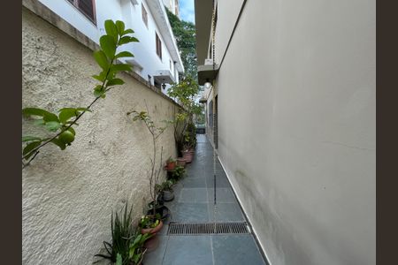Casa à venda com 135m², 3 quartos e 3 vagasQuintal