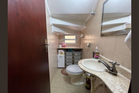 Casa à venda com 135m², 3 quartos e 3 vagasBanheiro 2