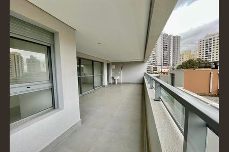 Apartamento à venda com 123m², 3 quartos e 2 vagasVaranda