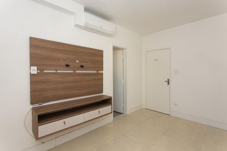 Apartamento à venda com 107m², 2 quartos e sem vaga Apartamento à venda com 107m², 2 quartos e sem vagaSuíte