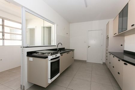 Apartamento à venda com 107m², 2 quartos e sem vaga Apartamento à venda com 107m², 2 quartos e sem vagaCozinha