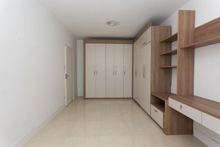Apartamento à venda com 107m², 2 quartos e sem vaga Apartamento à venda com 107m², 2 quartos e sem vagaQuarto