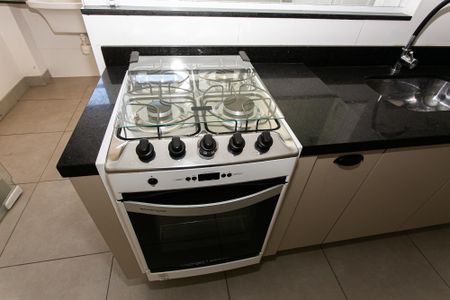 Apartamento à venda com 107m², 2 quartos e sem vaga Apartamento à venda com 107m², 2 quartos e sem vagaCozinha - Fogão