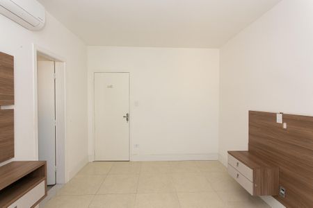 Apartamento à venda com 107m², 2 quartos e sem vaga Apartamento à venda com 107m², 2 quartos e sem vagaSuíte