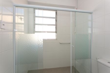 Apartamento à venda com 107m², 2 quartos e sem vaga Apartamento à venda com 107m², 2 quartos e sem vagaBanheiro da Suíte