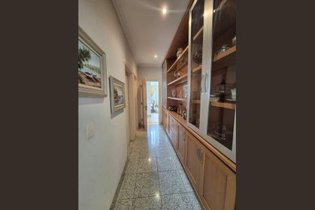 Corredor de casa de condomínio à venda com 5 quartos, 870m² em Alphaville Residencial Um, Barueri