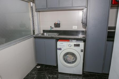 Cozinha e Área de Serviço de apartamento para alugar com 2 quartos, 75m² em Perdizes, São Paulo
