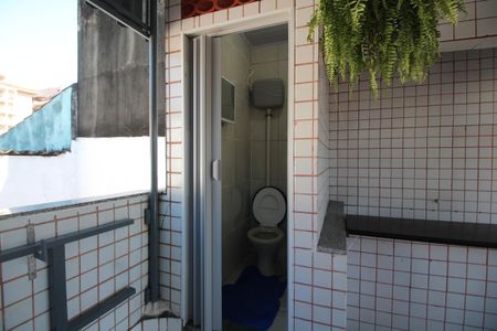 Casa de condomínio à venda com 125m², 2 quartos e 1 vagaBanheiro de Serviço