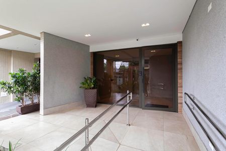 Apartamento para alugar com 92m², 2 quartos e 3 vagas Apartamento para alugar com 92m², 2 quartos e 3 vagasEntrada