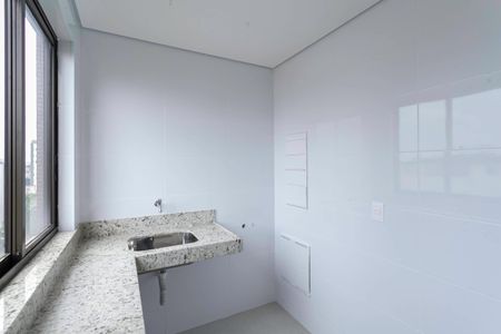 Apartamento para alugar com 92m², 2 quartos e 3 vagas Apartamento para alugar com 92m², 2 quartos e 3 vagasCozinha e Área de Serviço