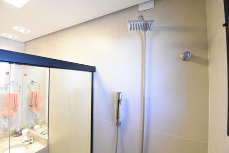 Casa de condomínio para alugar com 90m², 3 quartos e 2 vagasBanheiro da Suíte