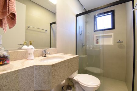 Casa de condomínio para alugar com 90m², 3 quartos e 2 vagasBanheiro da Suíte