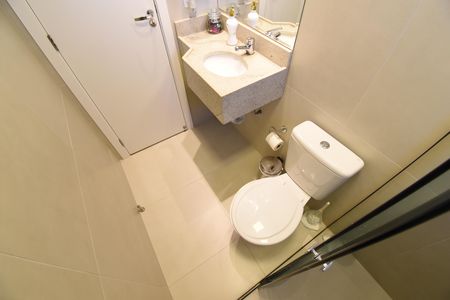 Casa de condomínio para alugar com 90m², 3 quartos e 2 vagasBanheiro da Suíte