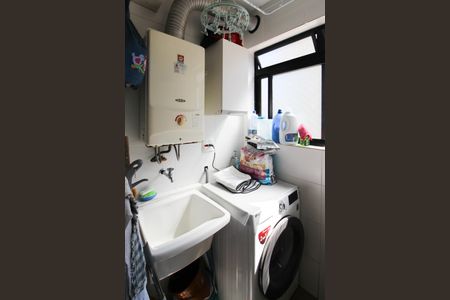 Apartamento à venda com 70m², 2 quartos e 1 vagaÁrea de Serviço