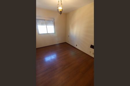 Apartamento à venda com 141m², 3 quartos e 1 vaga Apartamento à venda com 141m², 3 quartos e 1 vagaQUARTO 1