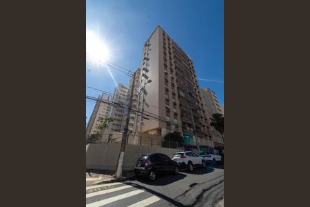 Apartamento à venda com 141m², 3 quartos e 1 vaga Apartamento à venda com 141m², 3 quartos e 1 vagaFACHADA