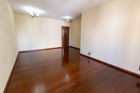 Apartamento à venda com 141m², 3 quartos e 1 vaga Apartamento à venda com 141m², 3 quartos e 1 vagaSALA