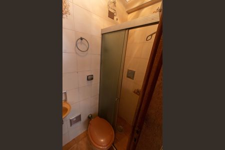 Apartamento à venda com 141m², 3 quartos e 1 vaga Apartamento à venda com 141m², 3 quartos e 1 vagaBANHEIRO DA ÁREA DE SERVIÇO