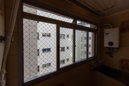 Apartamento à venda com 141m², 3 quartos e 1 vaga Apartamento à venda com 141m², 3 quartos e 1 vagaÁREA DE SERVIÇO