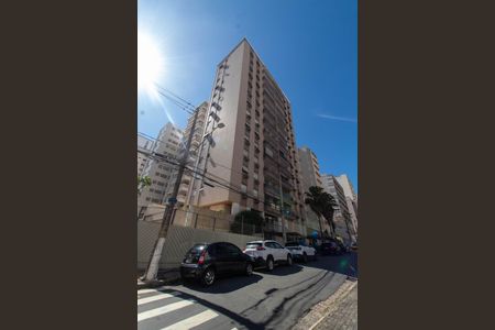 Apartamento à venda com 141m², 3 quartos e 1 vaga Apartamento à venda com 141m², 3 quartos e 1 vagaFACHADA