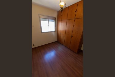 Apartamento à venda com 141m², 3 quartos e 1 vaga Apartamento à venda com 141m², 3 quartos e 1 vagaQUARTO 2