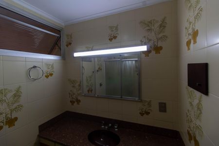 Apartamento à venda com 141m², 3 quartos e 1 vaga Apartamento à venda com 141m², 3 quartos e 1 vagaBANHEIRO SOCIAL