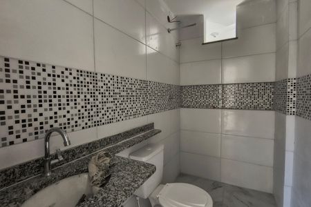 Apartamento para alugar com 36m², 2 quartos e sem vaga Apartamento para alugar com 36m², 2 quartos e sem vagaBanheiro Social