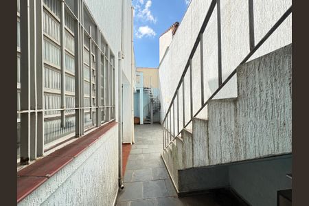 Casa à venda com 250m², 4 quartos e 4 vagas Casa à venda com 250m², 4 quartos e 4 vagasÁrea de Serviço