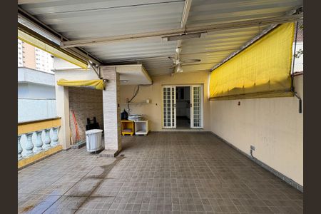 Casa à venda com 250m², 4 quartos e 4 vagas Casa à venda com 250m², 4 quartos e 4 vagasChurrasqueira