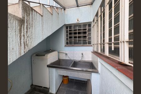 Casa à venda com 250m², 4 quartos e 4 vagas Casa à venda com 250m², 4 quartos e 4 vagasÁrea de Serviço