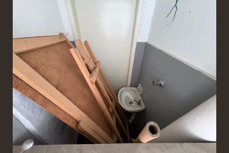 Casa à venda com 250m², 4 quartos e 4 vagas Casa à venda com 250m², 4 quartos e 4 vagasLavabo de serviço