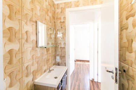 Apartamento para alugar com 38m², 2 quartos e 1 vaga Apartamento para alugar com 38m², 2 quartos e 1 vagaBanheiro