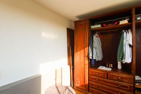 Quarto 2 de apartamento à venda com 2 quartos, 42m² em Mato Grande, Canoas