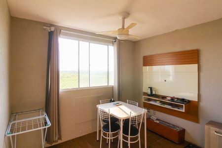 Sala de apartamento à venda com 2 quartos, 42m² em Mato Grande, Canoas